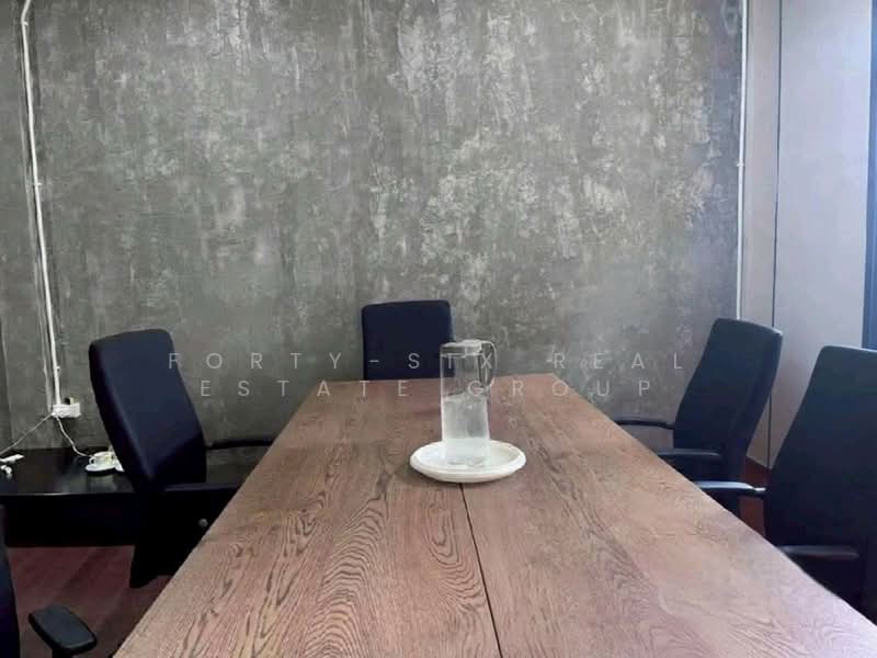 ให้เช่าอาคารใหญ่พาณิชย์ 2 คูหาตีทะลุ 3 ชั้น From MRT Phaholyothin to BTS Ha Yaek Ladprao, กรุงเทพ, ซอย ลาดพร้าว 2, จอมพล, จตุจักร, กรุงเทพ, 500 ตร.ม., ตึกแถว-อาคารพาณิชย์ ให้เช่า, โดย Forty-Six Real Estate Group, 500154904 - DDproperty.com