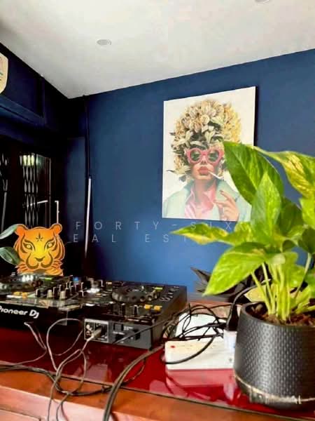 ให้เช่าอาคารใหญ่พาณิชย์ 2 คูหาตีทะลุ 3 ชั้น From MRT Phaholyothin to BTS Ha Yaek Ladprao, Bangkok, ซอย ลาดพร้าว 2, Jom Phon, Chatuchak, Bangkok, , 500 sqm, Shophouse For Rent, by Forty-Six Real Estate Group, 500154904 - DDproperty.com