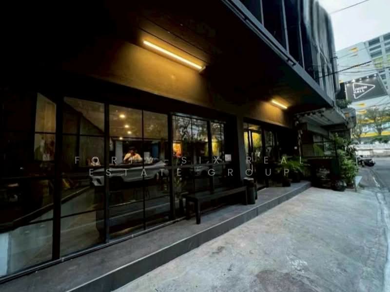 ให้เช่าอาคารใหญ่พาณิชย์ 2 คูหาตีทะลุ 3 ชั้น From MRT Phaholyothin to BTS Ha Yaek Ladprao, กรุงเทพ, ซอย ลาดพร้าว 2, จอมพล, จตุจักร, กรุงเทพ, 500 ตร.ม., ตึกแถว-อาคารพาณิชย์ ให้เช่า, โดย Forty-Six Real Estate Group, 500154904 - DDproperty.com