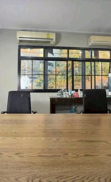 ให้เช่าอาคารใหญ่พาณิชย์ 2 คูหาตีทะลุ 3 ชั้น From MRT Phaholyothin to BTS Ha Yaek Ladprao, Bangkok, ซอย ลาดพร้าว 2, Jom Phon, Chatuchak, Bangkok, , 500 sqm, Shophouse For Rent, by Forty-Six Real Estate Group, 500154904 - DDproperty.com