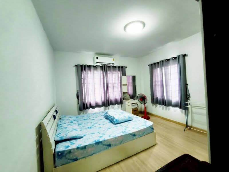 ให้เช่า ม.เดอะทรี หลังมุม มีพื้นที่สวนข้างบ้าน หนองยายบู่ ศรีราชา, ชลบุรี, สุรศักดิ์, ศรีราชา, ชลบุรี, 200 ตร.ม., บ้านเดี่ยว ให้เช่า, โดย ดุสิต แสงฟ้า, 500154919 - DDproperty.com