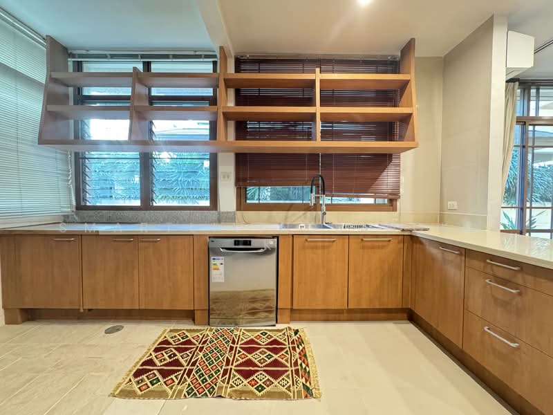 Baan Sansiri Sukhumvit 67, Bangkok, 32 Soi Sukhumvit 67, Phra Kanong Nua, Watthana, Bangkok, 4 Bedrooms, 85 sqm, Single Detached House For Rent, by SmartLivingBangkok, 500154924 - DDproperty.com