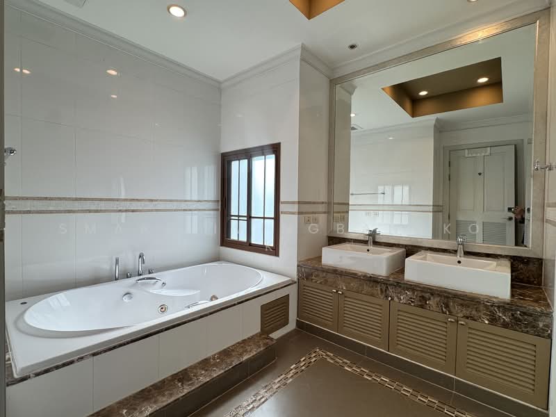 Baan Sansiri Sukhumvit 67, Bangkok, 32 Soi Sukhumvit 67, Phra Kanong Nua, Watthana, Bangkok, 4 Bedrooms, 85 sqm, Single Detached House For Rent, by SmartLivingBangkok, 500154924 - DDproperty.com