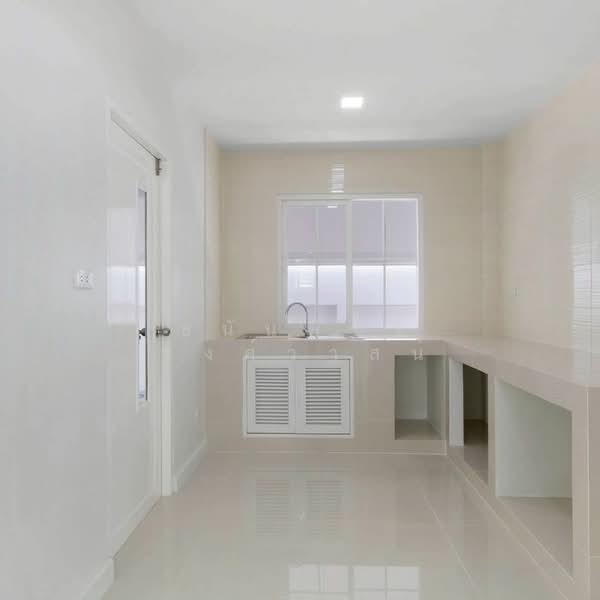 British Park Taveewatana, Bangkok, Thawi Watthana, Thawi Watthana, Bangkok, 4 Bedrooms, 360 sqm, Single Detached House For Sale, by ธนันพัชร์ วงศ์วาสน์, 500154935 - DDproperty.com