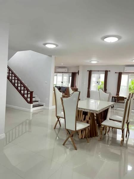 ให้เช่าบ้านเดี่ยวหลังใหญ่ ม.เลควัลเล่ย์ บ่อวิน ศรีราชา, Chon Buri (Pattaya), Bo Win, Si Racha, Chon Buri (Pattaya), 3 Bedrooms, 280 sqm, Single Detached House For Rent, by Dusit Saengfa, 500154938 - DDproperty.com