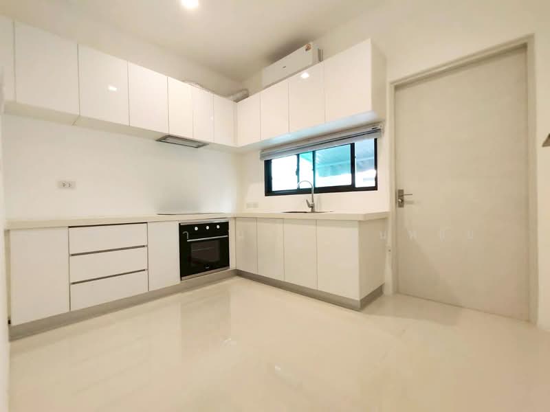 Bangkok Boulevard Srinakarin-Bangna : บางกอก บูเลอวาร์ด ศรีนครินทร์-บางนา, สมุทรปราการ, ถนน หนามแดง-บางพลี, บางแก้ว, บางพลี, สมุทรปราการ, 362 ตร.ม., บ้านเดี่ยว ให้เช่า, โดย ปุณณภา นารานนทชัย, 500154950 - DDproperty.com