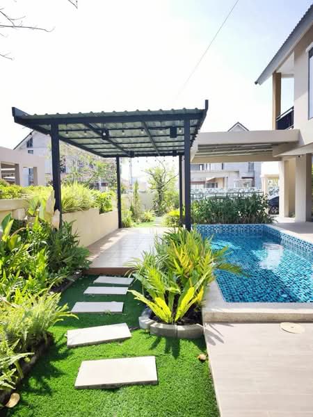 ให้เช่าบ้านเดี่ยวพื้นที่เยอะ มีสระว่ายน้ำ ม.โกลเด้นท์พรีเว่ พนัสนิคม ชลบุรี, Chon Buri (Pattaya), Na Phrathat, Phanat Nikhom, Chon Buri (Pattaya), 3 Bedrooms, 308 sqm, Single Detached House For Rent, by Dusit Saengfa, 500154953 - DDproperty.com