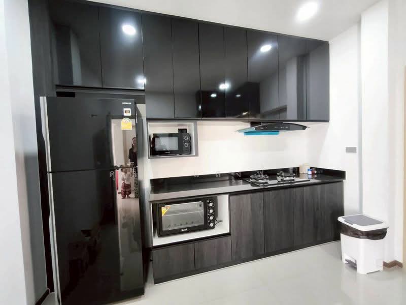 ให้เช่าบ้านเดี่ยวพื้นที่เยอะ มีสระว่ายน้ำ ม.โกลเด้นท์พรีเว่ พนัสนิคม ชลบุรี, Chon Buri (Pattaya), Na Phrathat, Phanat Nikhom, Chon Buri (Pattaya), 3 Bedrooms, 308 sqm, Single Detached House For Rent, by Dusit Saengfa, 500154953 - DDproperty.com