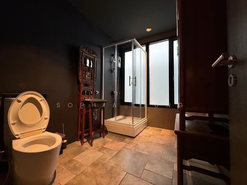 Townhouse Ekkamai Soi 12, Bangkok, Ekkamai Soi 12, Khlong Tan Nua, Watthana, Bangkok, 4 Bedrooms, 250 sqm, Townhouse For Sale, by Sophia Leung, 500154958 - DDproperty.com