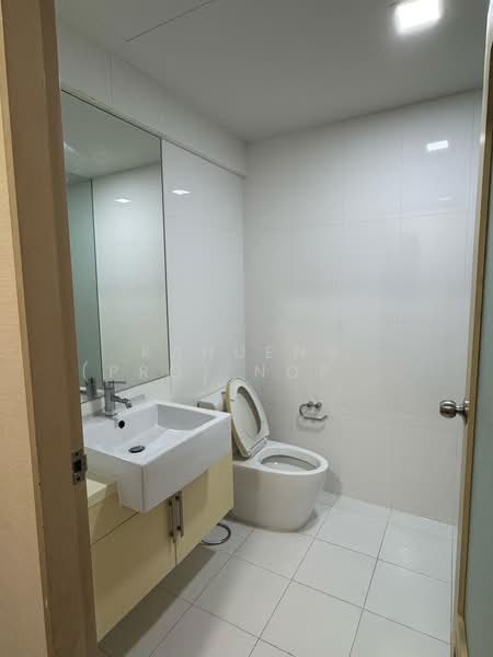 My Resort Bangkok, Bangkok, 1724 Petchaburi Road, Bang Kapi, Huai Khwang, Bangkok, 2 Bedrooms, 64 sqm, Condo For Sale, by Kanueng (Pro) Noppornpitak, 500154968 - DDproperty.com