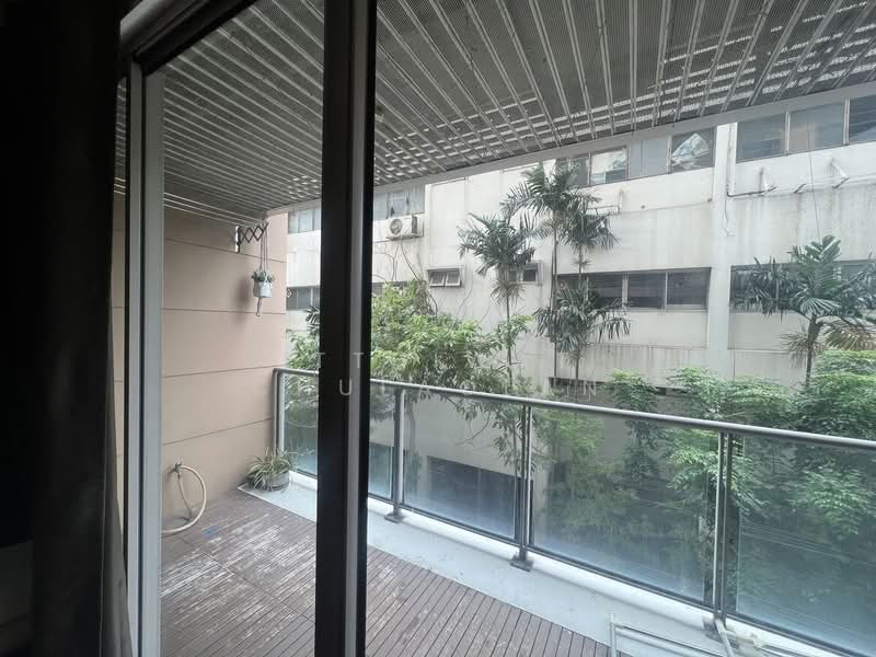 The Lofts Yennakart, Bangkok, 366 ์Soi Nang Linchi Yenakat Road, Chong Nonsi, Yan Nawa, Bangkok, 2 Bedrooms, 68 sqm, Condo For Sale, by Itthiwat Chulaolan, 500154973 - DDproperty.com