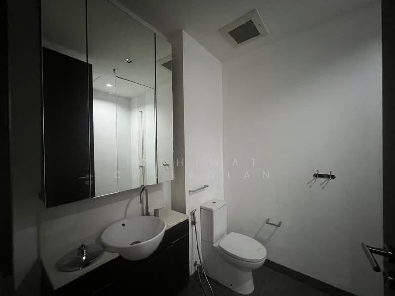 The Lofts Yennakart, Bangkok, 366 ์Soi Nang Linchi Yenakat Road, Chong Nonsi, Yan Nawa, Bangkok, 2 Bedrooms, 68 sqm, Condo For Sale, by Itthiwat Chulaolan, 500154973 - DDproperty.com