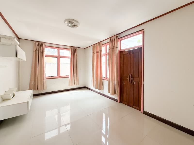 ที่ดินพร้อมบ้านพัฒนาการ 50, Bangkok, Suan Luang, Suan Luang, Bangkok, , 256 sqm, Land For Sale, by อภิมงคล สุขเกษม, 500154978 - DDproperty.com