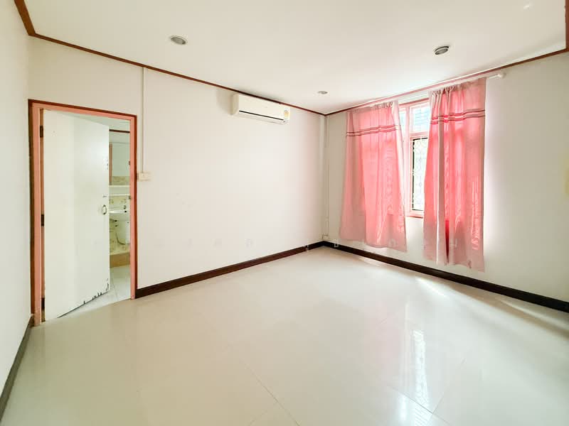 ที่ดินพร้อมบ้านพัฒนาการ 50, Bangkok, Suan Luang, Suan Luang, Bangkok, , 256 sqm, Land For Sale, by อภิมงคล สุขเกษม, 500154978 - DDproperty.com