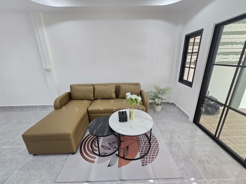 หมู่บ้าน ร่มเย็น5 พระยาสุเรนทร์9 บางชัน คลองสามวา, Bangkok, Bang Chun, Khlong Sam Wa, Bangkok, 3 Bedrooms, 80 sqm, Townhouse For Sale, by นภัสศรณ์ วงศ์สินไทยกร (นันท์), 500154988 - DDproperty.com