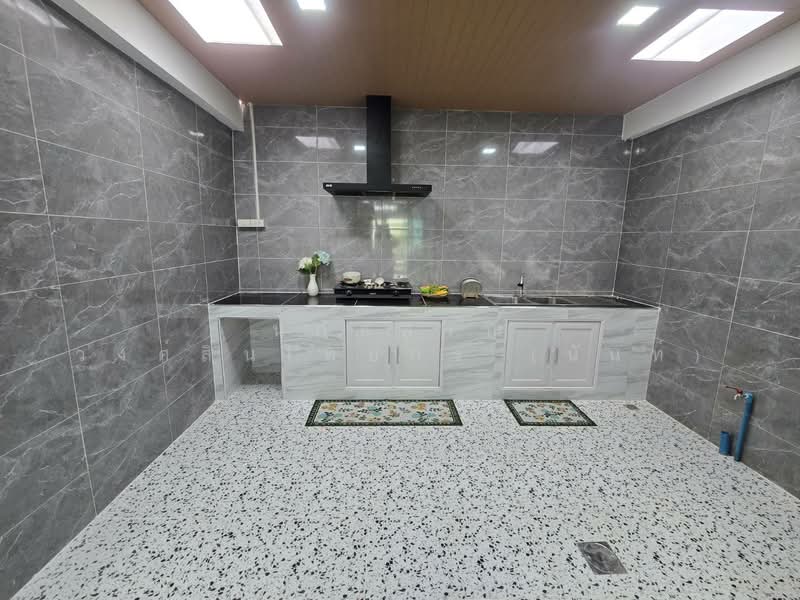 หมู่บ้าน ร่มเย็น5 พระยาสุเรนทร์9 บางชัน คลองสามวา, Bangkok, Bang Chun, Khlong Sam Wa, Bangkok, 3 Bedrooms, 80 sqm, Townhouse For Sale, by นภัสศรณ์ วงศ์สินไทยกร (นันท์), 500154988 - DDproperty.com