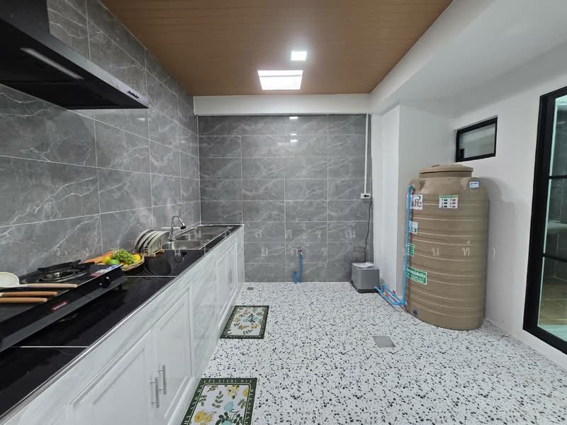 หมู่บ้าน ร่มเย็น5 พระยาสุเรนทร์9 บางชัน คลองสามวา, กรุงเทพ, บางชัน, คลองสามวา, กรุงเทพ, 80 ตร.ม., ทาวน์เฮ้าส์ ขาย, โดย นภัสศรณ์ วงศ์สินไทยกร (นันท์), 500154988 - DDproperty.com