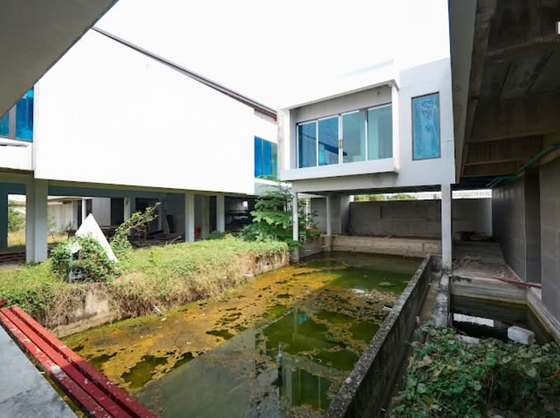 รอคุณมาเนรมิต ให้เป็นบ้านในฝัน !! พื้นที่เยอะ มีสระว่ายน้ำ ! หลังมุมเงียบสงบ ! ขายบ้านเดี่ยวหลังใหญ่, กรุงเทพ, ถนนปัญญาอินทรา, บางชัน, คลองสามวา, กรุงเทพ, 1,600 ตร.ม., บ้านเดี่ยว ขาย, โดย คุณลี, 500154991 - DDproperty.com