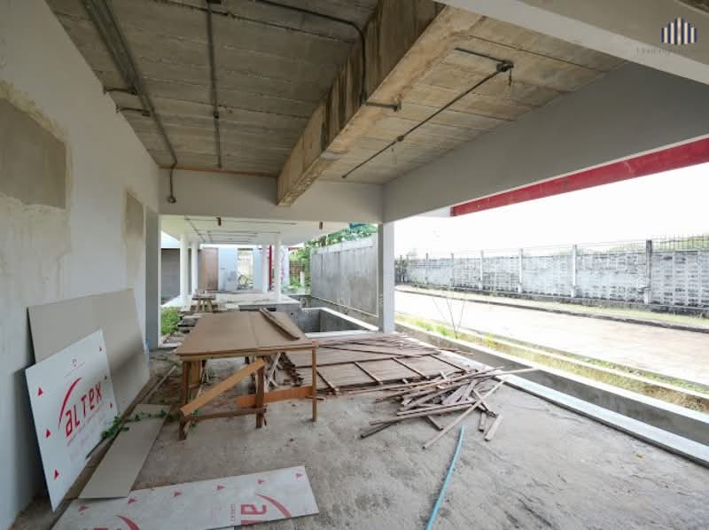 รอคุณมาเนรมิต ให้เป็นบ้านในฝัน !! พื้นที่เยอะ มีสระว่ายน้ำ ! หลังมุมเงียบสงบ ! ขายบ้านเดี่ยวหลังใหญ่, กรุงเทพ, ถนนปัญญาอินทรา, บางชัน, คลองสามวา, กรุงเทพ, 1,600 ตร.ม., บ้านเดี่ยว ขาย, โดย คุณลี, 500154991 - DDproperty.com