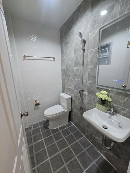 Jamjuree Park Ramintra 39 : จามจุรี พาร์ค รามอินทรา 39, กรุงเทพ, ถนนสุขาภิบาล 5, ท่าแร้ง, บางเขน, กรุงเทพ, 80 ตร.ม., ทาวน์เฮ้าส์ ขาย, โดย นภัสศรณ์ วงศ์สินไทยกร (นันท์), 500154994 - DDproperty.com