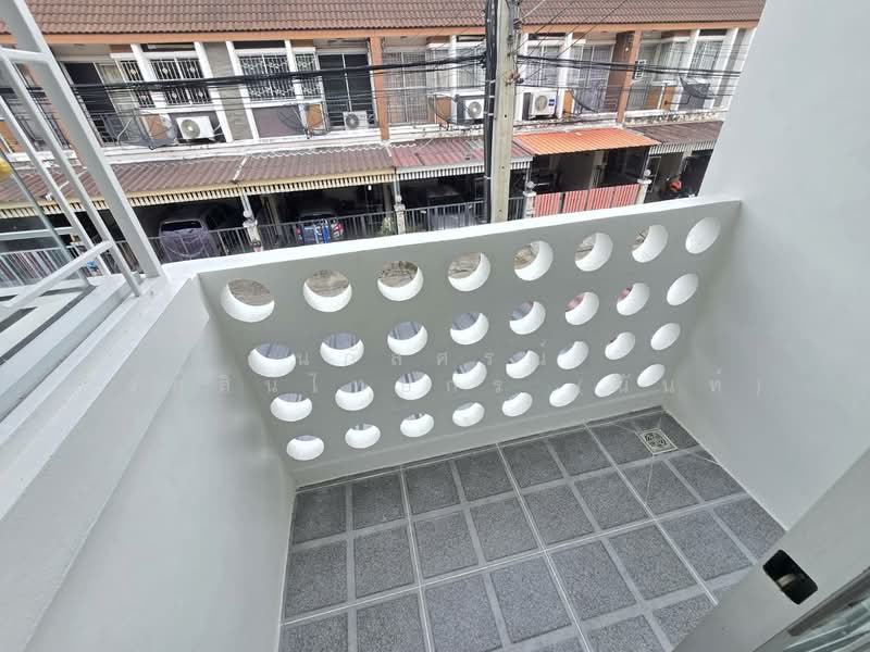 Jamjuree Park Ramintra 39 : จามจุรี พาร์ค รามอินทรา 39, กรุงเทพ, ถนนสุขาภิบาล 5, ท่าแร้ง, บางเขน, กรุงเทพ, 80 ตร.ม., ทาวน์เฮ้าส์ ขาย, โดย นภัสศรณ์ วงศ์สินไทยกร (นันท์), 500154994 - DDproperty.com