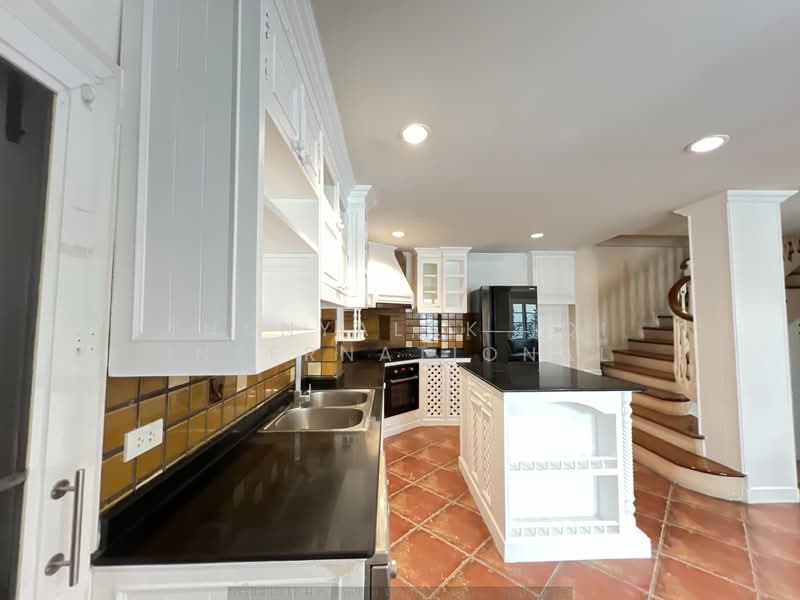 Fantasia Villa 2, Samut Prakan, Sukhumvit 107, Samrong Nua, Muang Samut Prakarn, Samut Prakan, 5 Bedrooms, 300 sqm, Single Detached House For Rent, by THANYALAK IQI INTERNATIONAL, 500155018 - DDproperty.com