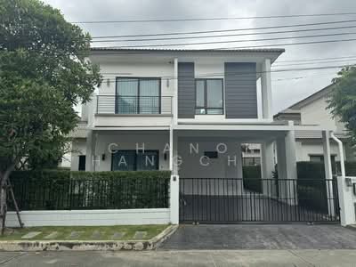 ขาย - Centro Bangna Km.7 : เซนโทร บางนา กม.7, สมุทรปราการ