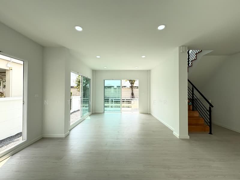 Life Bangkok Boulevard Wongwaen-Rama 9, Bangkok, Kanchanaphisek Road, Saphan Sung, Saphan Sung, Bangkok, 4 Bedrooms, 185 sqm, Single Detached House For Sale, by Nutty Property, 500155061 - DDproperty.com
