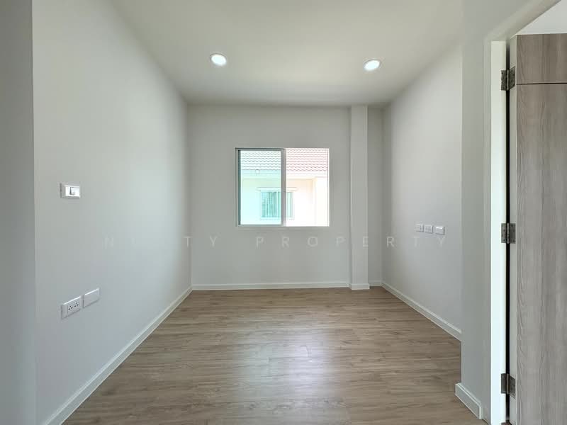 Life Bangkok Boulevard Wongwaen-Rama 9, Bangkok, Kanchanaphisek Road, Saphan Sung, Saphan Sung, Bangkok, 4 Bedrooms, 185 sqm, Single Detached House For Sale, by Nutty Property, 500155061 - DDproperty.com