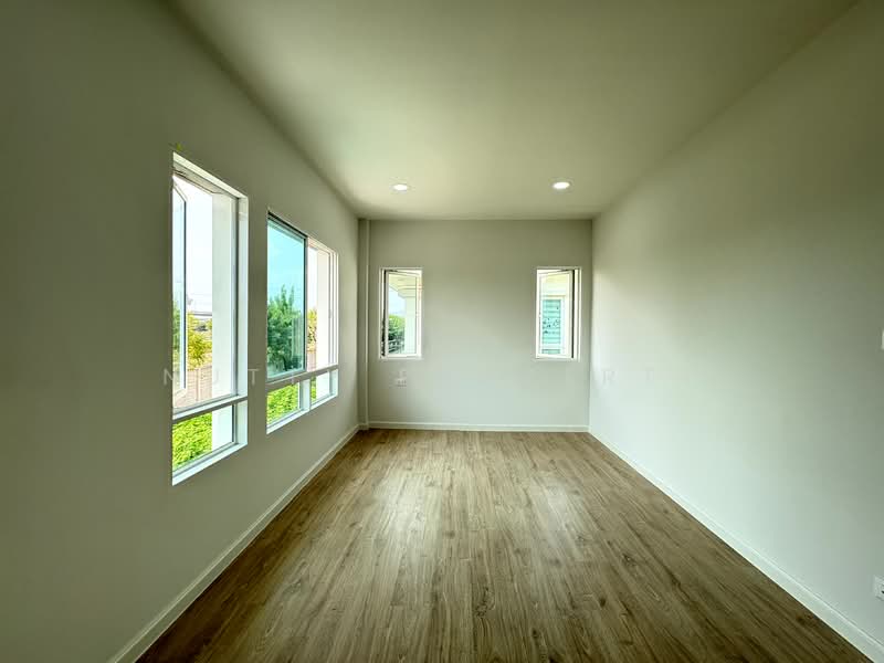 Life Bangkok Boulevard Wongwaen-Rama 9, Bangkok, Kanchanaphisek Road, Saphan Sung, Saphan Sung, Bangkok, 4 Bedrooms, 185 sqm, Single Detached House For Sale, by Nutty Property, 500155061 - DDproperty.com