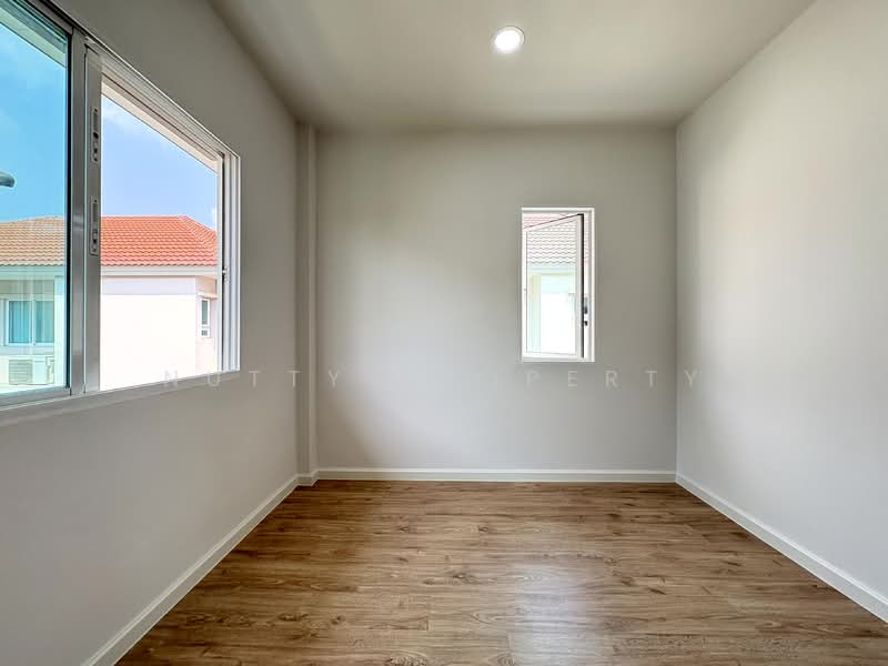 Life Bangkok Boulevard Wongwaen-Rama 9, Bangkok, Kanchanaphisek Road, Saphan Sung, Saphan Sung, Bangkok, 4 Bedrooms, 185 sqm, Single Detached House For Sale, by Nutty Property, 500155061 - DDproperty.com