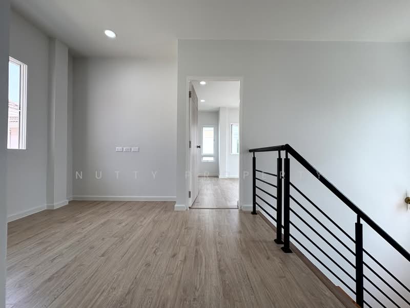 Life Bangkok Boulevard Wongwaen-Rama 9 : ไลฟ์ บางกอก บูเลอวาร์ด วงแหวน-พระราม9, กรุงเทพ, ถนนกาญจนาภิเษก, สะพานสูง, สะพานสูง, กรุงเทพ, 185 ตร.ม., บ้านเดี่ยว ขาย, โดย Nutty Property, 500155061 - DDproperty.com