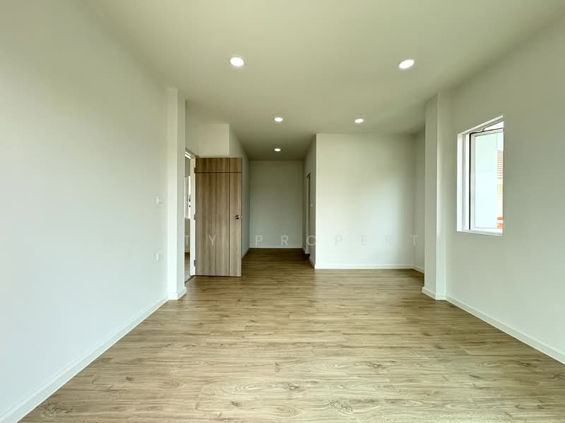 Life Bangkok Boulevard Wongwaen-Rama 9, Bangkok, Kanchanaphisek Road, Saphan Sung, Saphan Sung, Bangkok, 4 Bedrooms, 185 sqm, Single Detached House For Sale, by Nutty Property, 500155061 - DDproperty.com