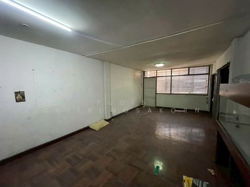 For Rent - Ratchaprarop | Commercial Building for Rent, Bangkok
