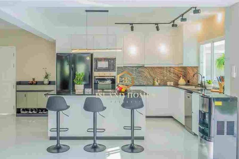 Newly Renovated Pool Villa with Spacious Garden Chalong, Phuket, Phuket, Chalong, Muang Phuket, Phuket, 3 Bedrooms, 852 sqm, Villa For Sale, by Khun Joy, 500155107 - DDproperty.com