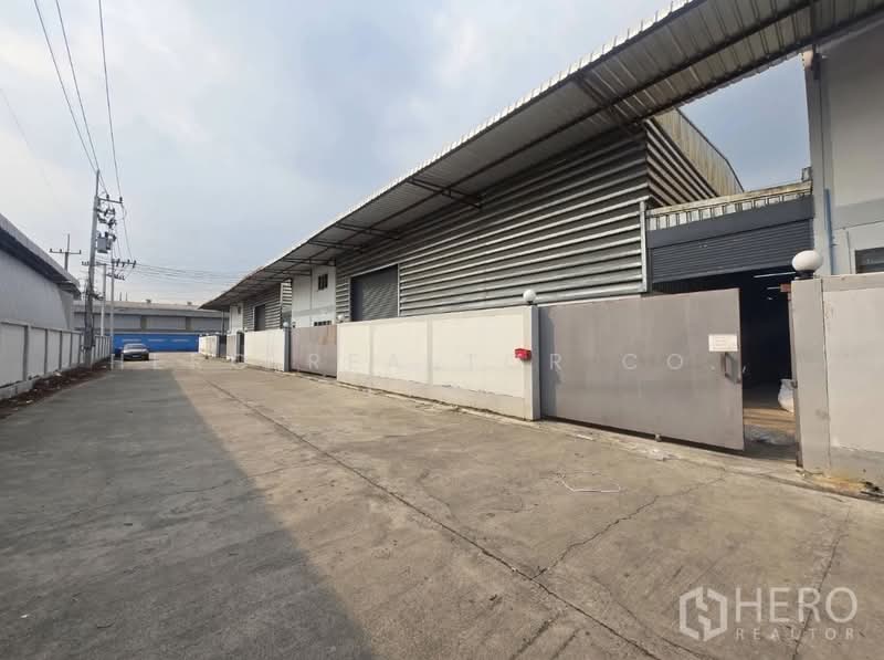 ขายหรือให้เช่าโรงงานพร้อมสำนักงาน 2 ชั้น นาดี เมืองสมุทรสาคร hre00221, สมุทรสาคร, นาดี, เมืองสมุทรสาคร, สมุทรสาคร, 700 ตร.ม., โกดัง-โรงงาน ขาย, โดย Hero Realtor Co., Ltd., 500155113 - DDproperty.com