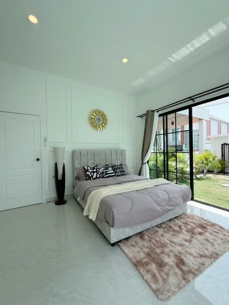 Modern Pool villa for Rent in Siam Country Club East Pattaya, Chon Buri (Pattaya), Nong Pru, Bang Lamung (Pattaya), Chon Buri (Pattaya), 3 Bedrooms, 255 sqm, Villa For Rent, by PLC Real Estate, 500155133 - DDproperty.com