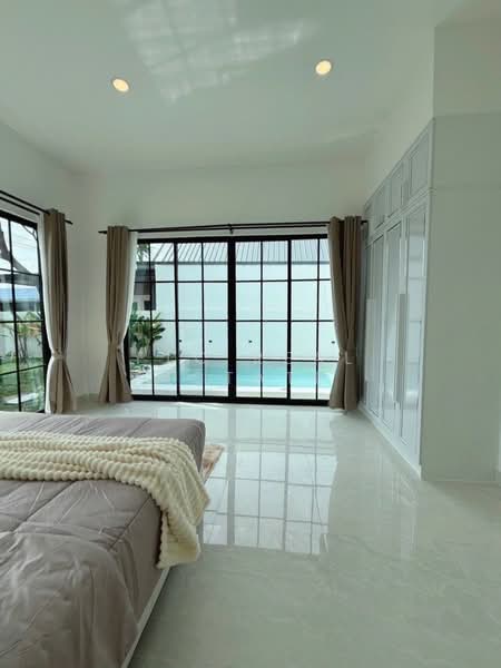 Modern Pool villa for Rent in Siam Country Club East Pattaya, Chon Buri (Pattaya), Nong Pru, Bang Lamung (Pattaya), Chon Buri (Pattaya), 3 Bedrooms, 255 sqm, Villa For Rent, by PLC Real Estate, 500155133 - DDproperty.com