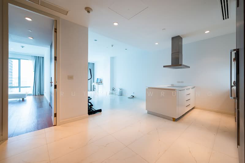 185 Rajadamri, Bangkok, 185 Rajadamri Road, Lumphini, Pathum Wan, Bangkok, 2 Bedrooms, 164 sqm, Condo For Sale, by Kanrutai Dawruang, 500155155 - DDproperty.com