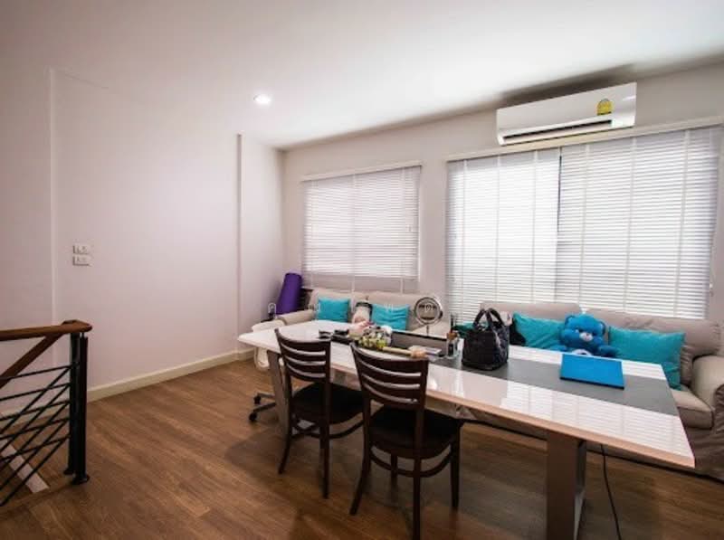 เหมาะมากหากเริ่มทำธุรกิจ!!! ขายโฮมออฟฟิศ 3.5 ชั้น โครงการ Work Place ราชพฤกษ์-จรัญฯ, กรุงเทพ, บางแวก, บางแวก, ภาษีเจริญ, กรุงเทพ, 272 ตร.ม., ทาวน์เฮ้าส์ ขาย, โดย คุณไทด์, 500155168 - DDproperty.com