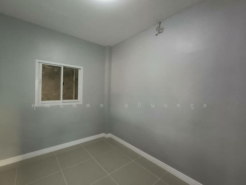 ขาย บ้านสร้างใหม่ มือ 1 ชั้นเดียว 23 ตารางวา หลังมุม 3 ห้องนอน หมู่บ้านร่วมเกื้อ ทวีวัฒนา25, กรุงเทพ, ศาลาธรรมสพน์, ทวีวัฒนา, กรุงเทพ, 110 ตร.ม., ทาวน์เฮ้าส์ ขาย, โดย คุณนพพล อภินนท์กูล, 500155191 - DDproperty.com