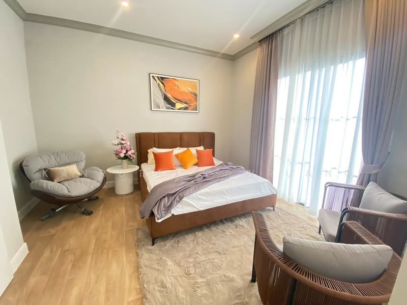 Narasiri Krungthep Kreetha, Bangkok, 69 Soi Pracha Ruamjai, Hua Mak, Bang Kapi, Bangkok, 5 Bedrooms, 687 sqm, Single Detached House For Rent, by Kanrutai Dawruang, 500155195 - DDproperty.com