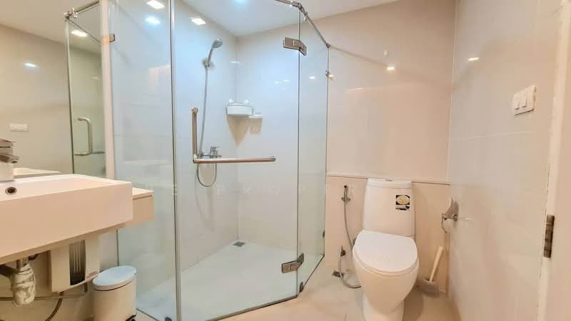 Le Nice Ekamai, Bangkok, Sukhumvit 63 Road, Phra Kanong Nua, Watthana, Bangkok, 1 Bedroom, 50 sqm, Condo For Rent, by RE Property, 500155235 - DDproperty.com