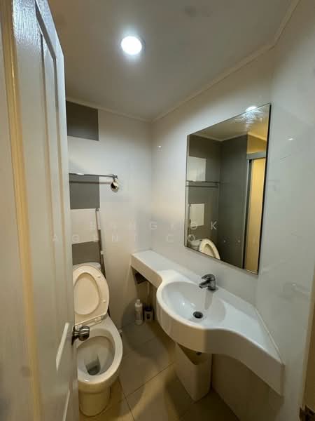 Lumpini Place Ratchayothin, Bangkok, 1484 Phahonyothin Road, Chan Kasem, Chatuchak, Bangkok, 1 Bedroom, 29 sqm, Condo For Sale, by Bangkok Agent Co.,Ltd., 500155241 - DDproperty.com