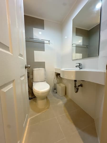 Lumpini Place Ratchayothin, Bangkok, 1484 Phahonyothin Road, Chan Kasem, Chatuchak, Bangkok, 1 Bedroom, 29 sqm, Condo For Sale, by Bangkok Agent Co.,Ltd., 500155241 - DDproperty.com