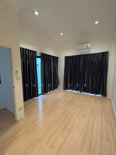 Y Residence Sukhumvit 113 : วาย เรซิเดนท์ สุขุมวิท 113, สมุทรปราการ, ถนนสุขุมวิท 113 (ซ.ด่านสำโรง 42/1), สำโรงเหนือ, เมืองสมุทรปราการ, สมุทรปราการ, 220 ตร.ม., ทาวน์เฮ้าส์ ให้เช่า, โดย Khun Poon, 500155269 - DDproperty.com