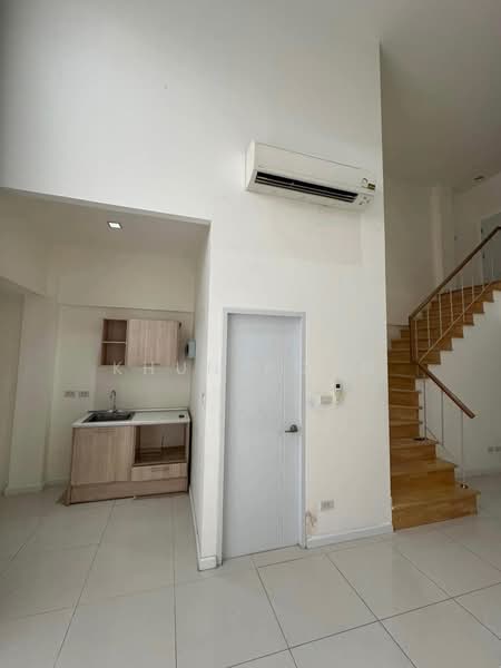 Y Residence Sukhumvit 113 : วาย เรซิเดนท์ สุขุมวิท 113, สมุทรปราการ, ถนนสุขุมวิท 113 (ซ.ด่านสำโรง 42/1), สำโรงเหนือ, เมืองสมุทรปราการ, สมุทรปราการ, 220 ตร.ม., ทาวน์เฮ้าส์ ให้เช่า, โดย Khun Poon, 500155269 - DDproperty.com