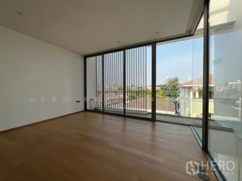 ขายหรือให้เช่าโฮมออฟฟิศ จตุจักร ใกล้ Central ลาดพร้าว แขวงจันทรเกษม เขตจตุจักร กรุงเทพ bre21768, กรุงเทพ, จันทรเกษม, จตุจักร, กรุงเทพ, 400 ตร.ม., สำนักงาน ขาย, โดย Hero Realtor Co., Ltd., 500155270 - DDproperty.com