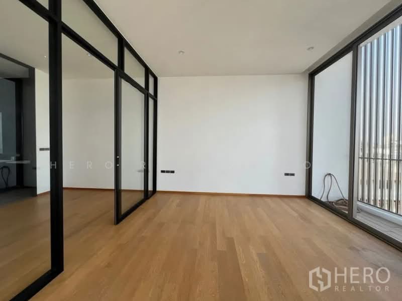 For Sale - For rent or sale Home Office in Chan Kasem, Chatuchak, Bangkok bre21768, Bangkok