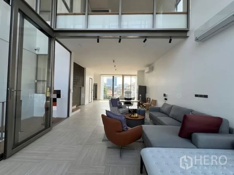 For Sale - For rent or sale Home Office in Chan Kasem, Chatuchak, Bangkok bre21768, Bangkok